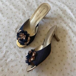 y2k bandolino blue and gold kitten heels